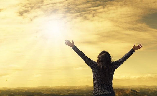 4 Inspiring Alcoholics Anonymous Stories You Should Know About - The Token Shop