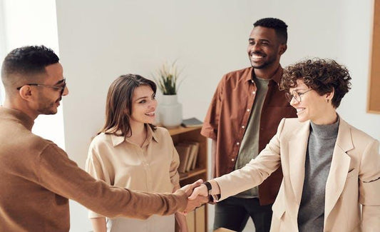 4 Ways to Help Others Overcome Alcohol Addiction - The Token Shop